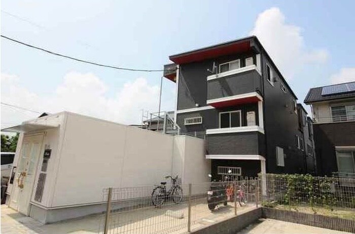 物件外観写真1　(外観写真)