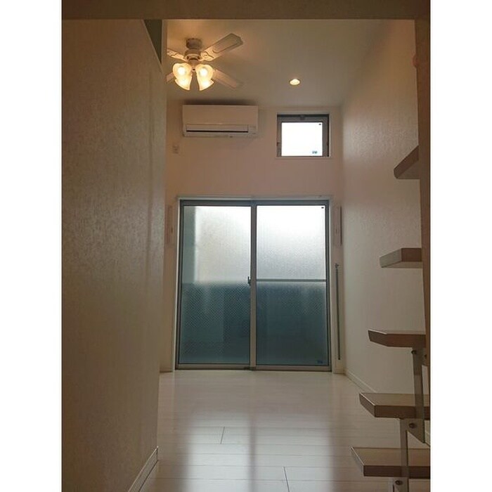 物件内観写真9　(居室)