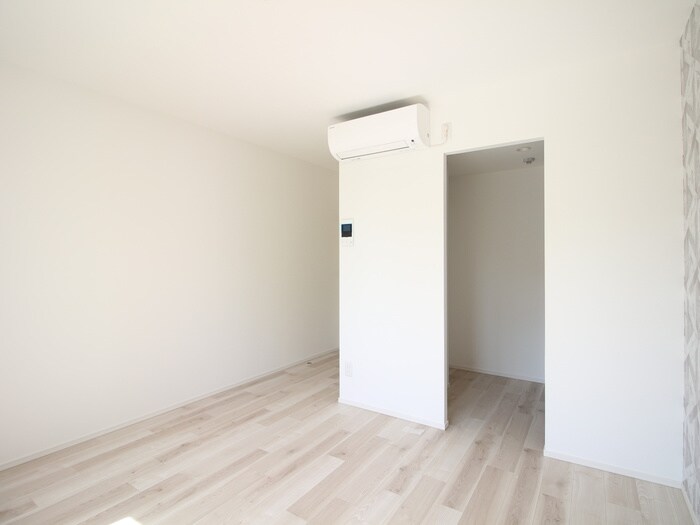 物件内観写真9　(居室)