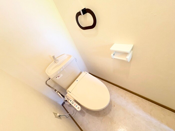 物件内観写真12　(トイレ)