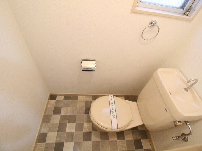 物件内観写真13　(トイレ)