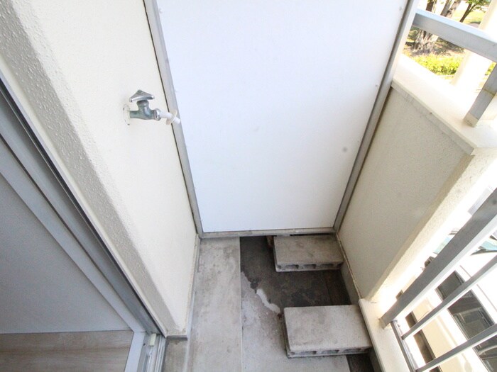 物件内観写真13　(洗濯機置場)