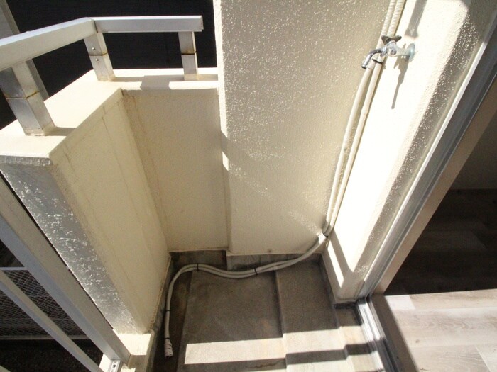 物件内観写真14　(洗濯機置場)