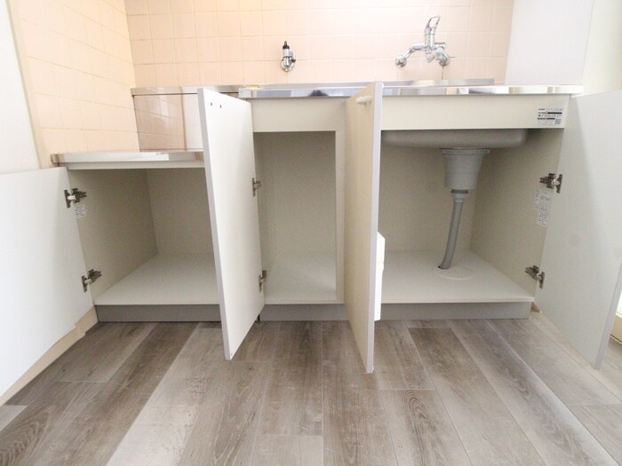 物件内観写真21　(収納)