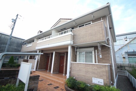 カ－サ・エレガンテⅡ外観写真