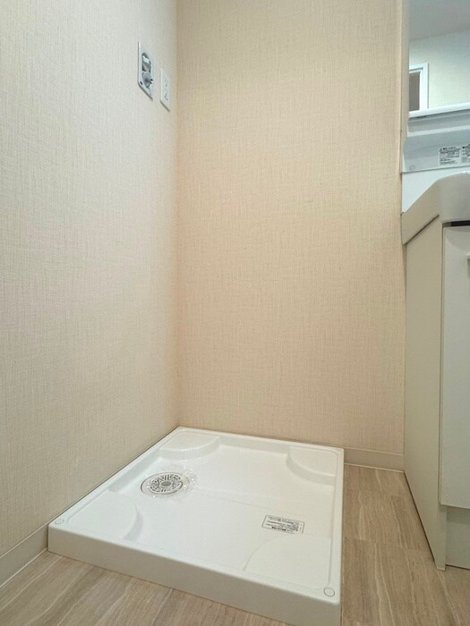 物件内観写真14　(洗濯機置場)