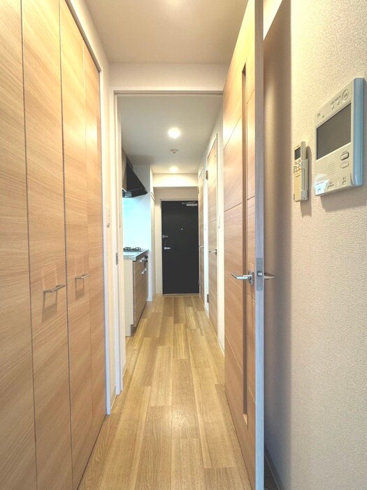 物件内観写真18　(廊下)