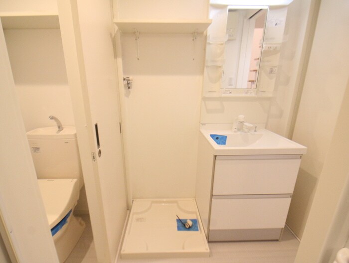 物件内観写真17　(洗濯機置場)