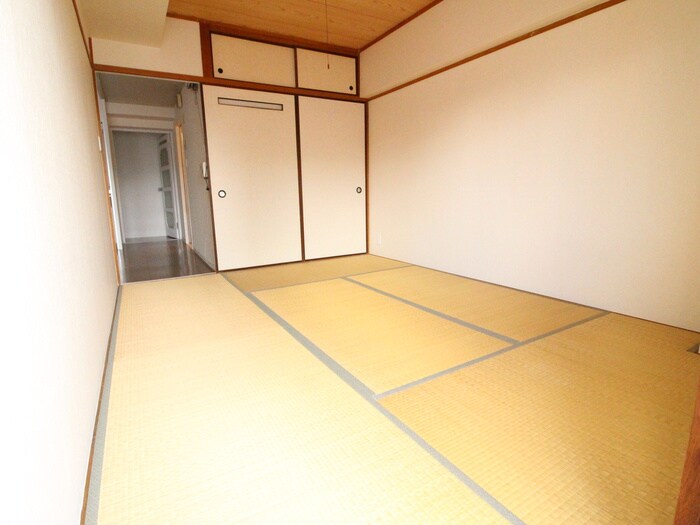 物件内観写真8　(居室)