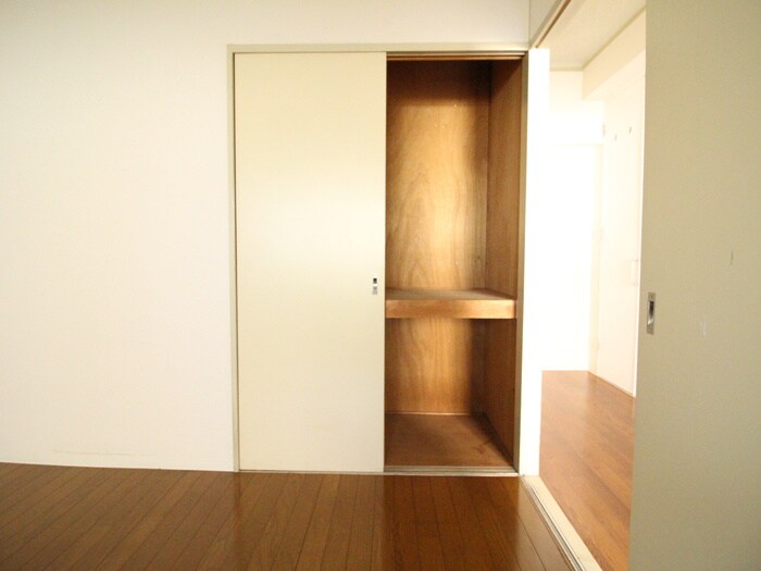 物件内観写真14　(収納)