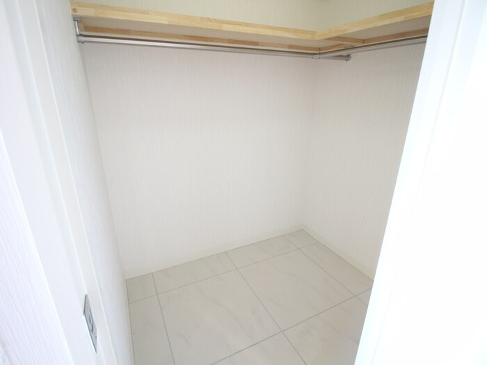 物件内観写真16　(収納)