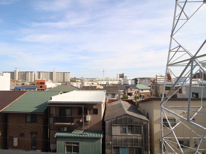 物件内観写真22　(室内からの展望)