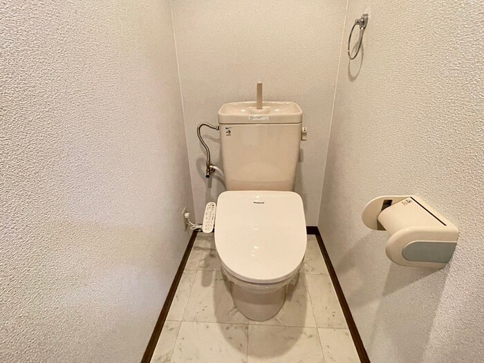 物件内観写真12　(トイレ)