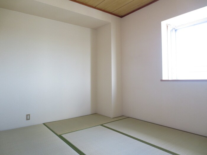 物件内観写真11　(居室)