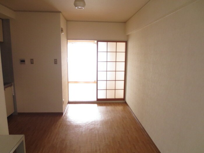 物件内観写真12　(廊下)