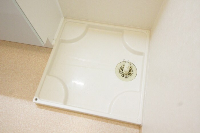 物件内観写真13　(洗濯機置場)