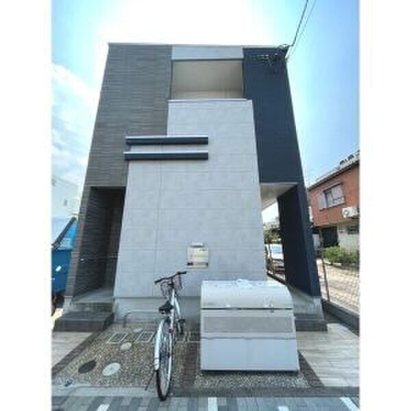 物件外観写真1　(外観写真)