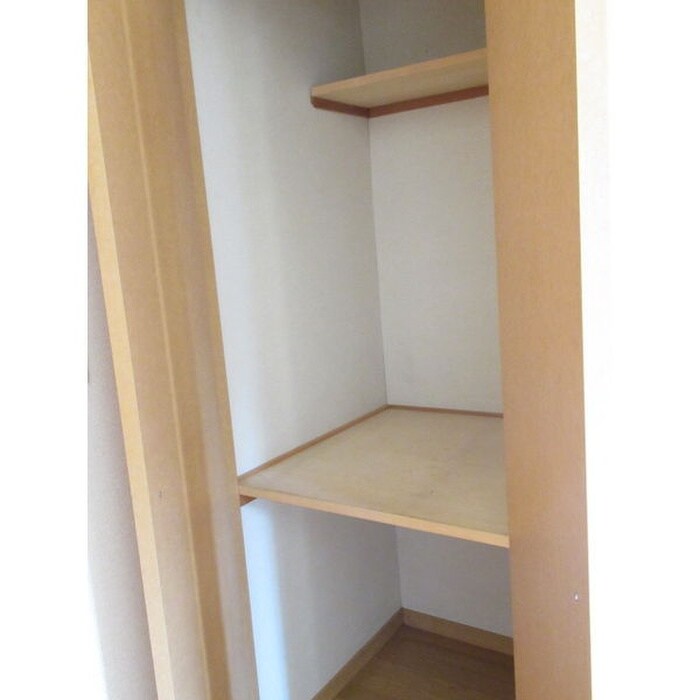物件内観写真9　(収納)