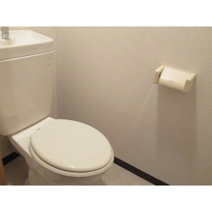 物件内観写真11　(トイレ)