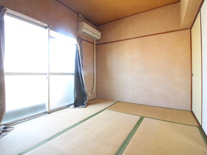 物件内観写真10　(居室)