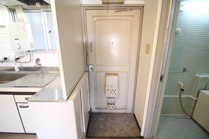 物件内観写真19　(玄関)