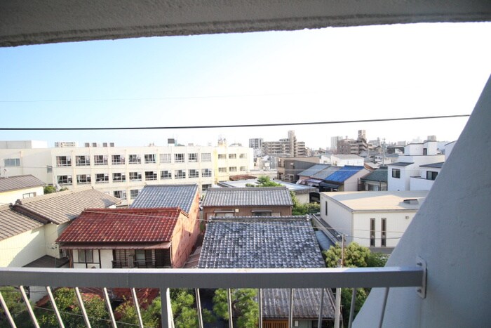 物件内観写真22　(室内からの展望)