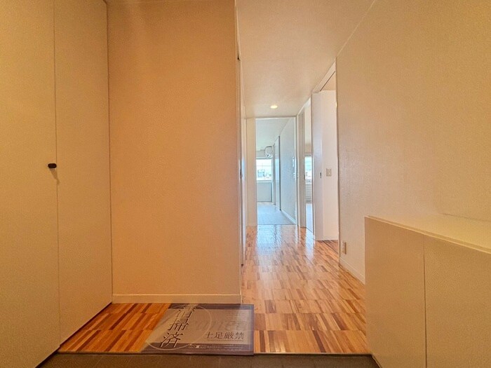 物件内観写真17　(廊下)