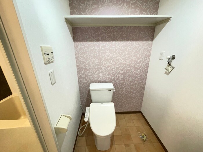 物件内観写真12　(トイレ)