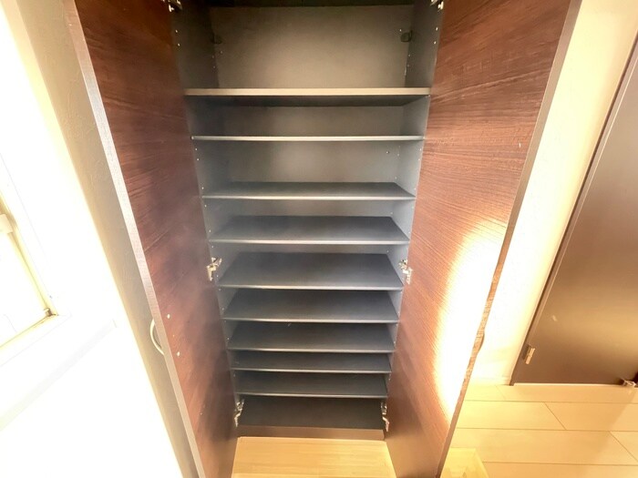 物件内観写真18　(靴箱)