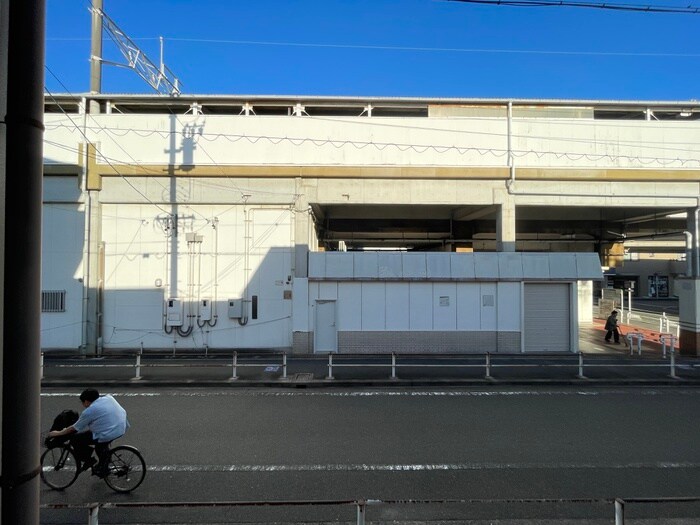 物件内観写真22　(室内からの展望)