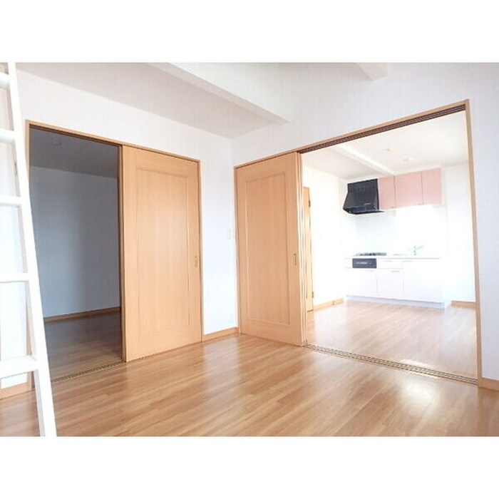 物件内観写真8　(居室)