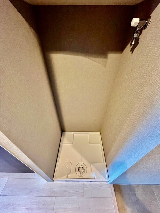 物件内観写真14　(洗濯機置場)