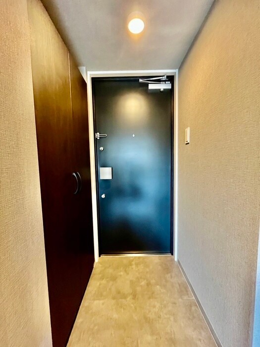 物件内観写真18　(玄関)