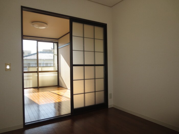 物件内観写真13　(居室)