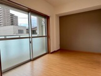 物件内観写真19　(居室)