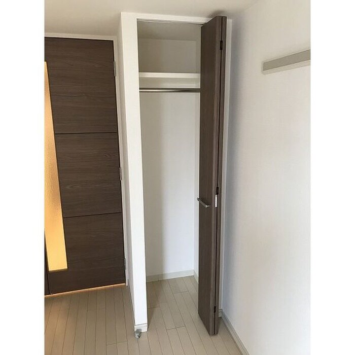 物件内観写真15　(収納)