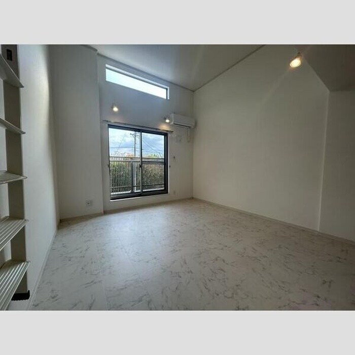 物件内観写真11　(居室)