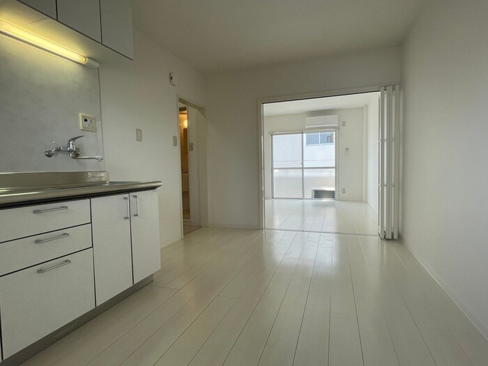 物件内観写真10　(居室)