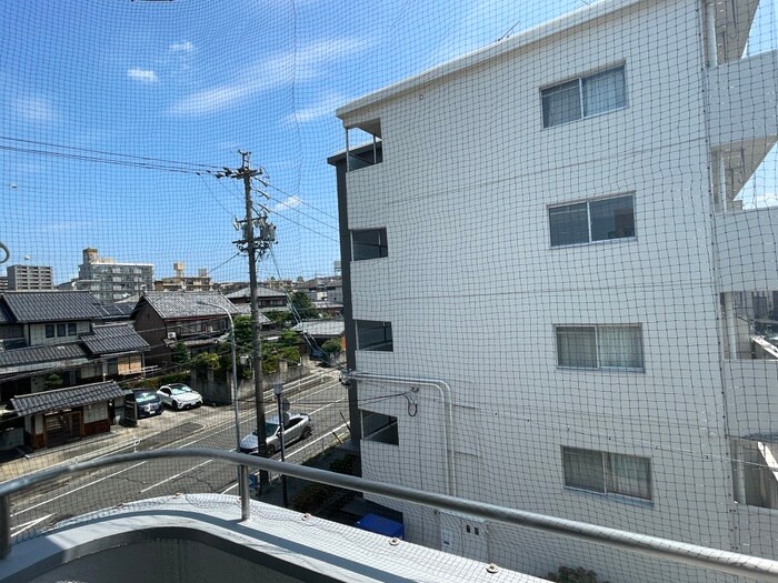 物件内観写真22　(室内からの展望)