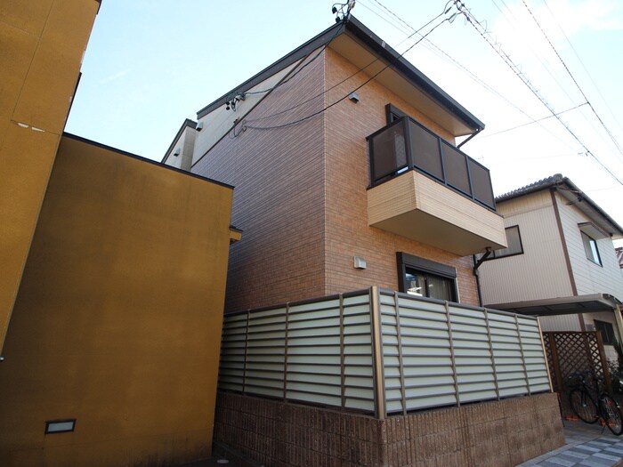 物件外観写真6　(外観写真)