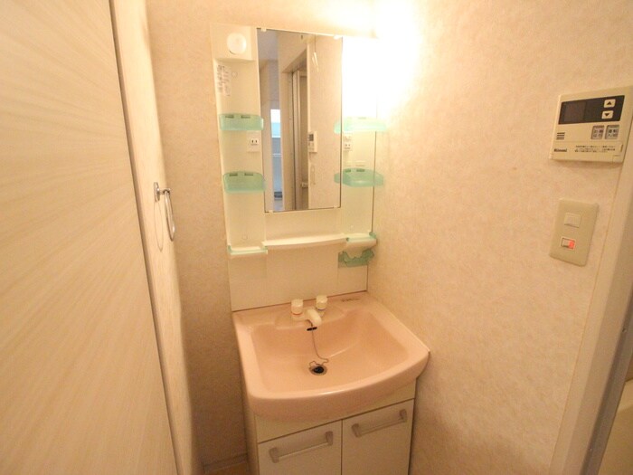 物件内観写真12　(洗面)