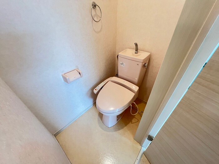 物件内観写真13　(トイレ)