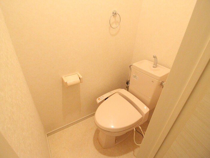 物件内観写真16　(トイレ)