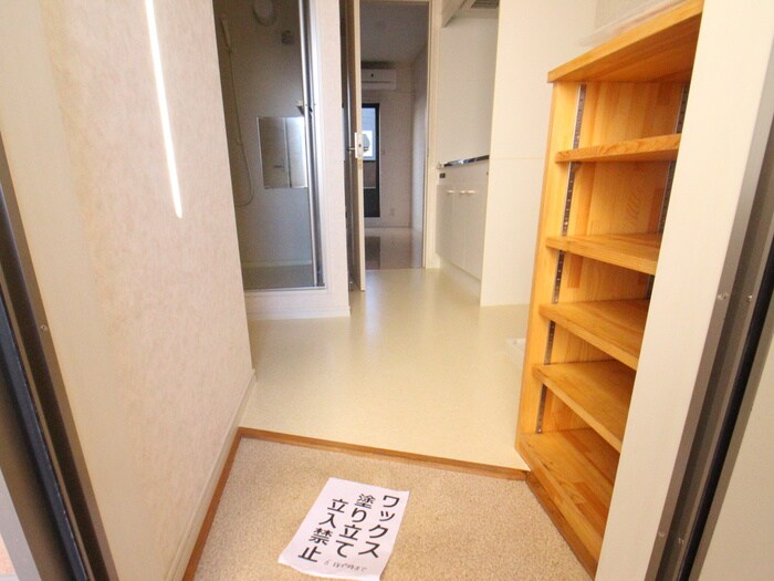 物件内観写真20　(玄関)