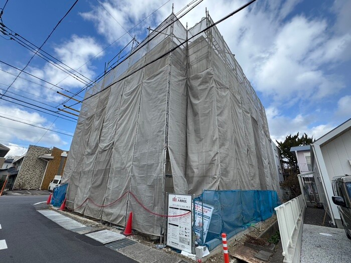 物件外観写真3　(建築中)