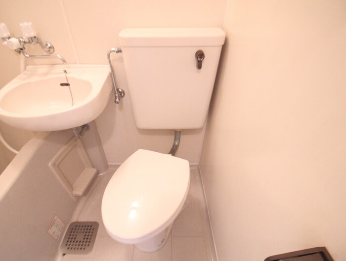 物件内観写真12　(トイレ)