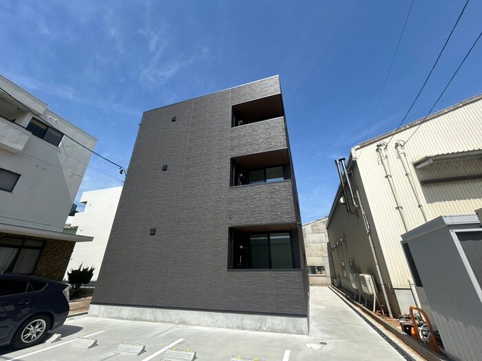 物件外観写真3　(外観写真)