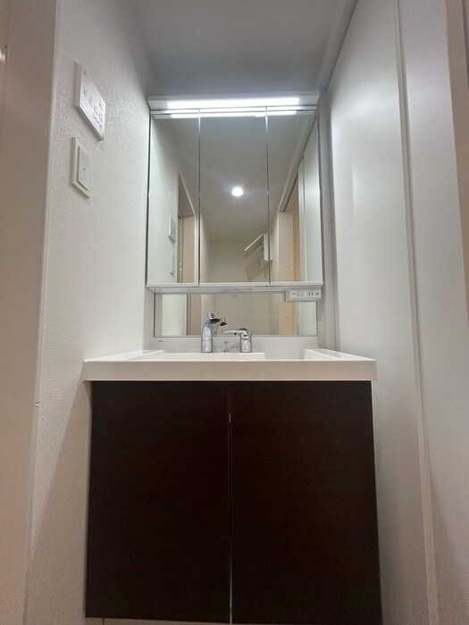 物件内観写真11　(洗面)