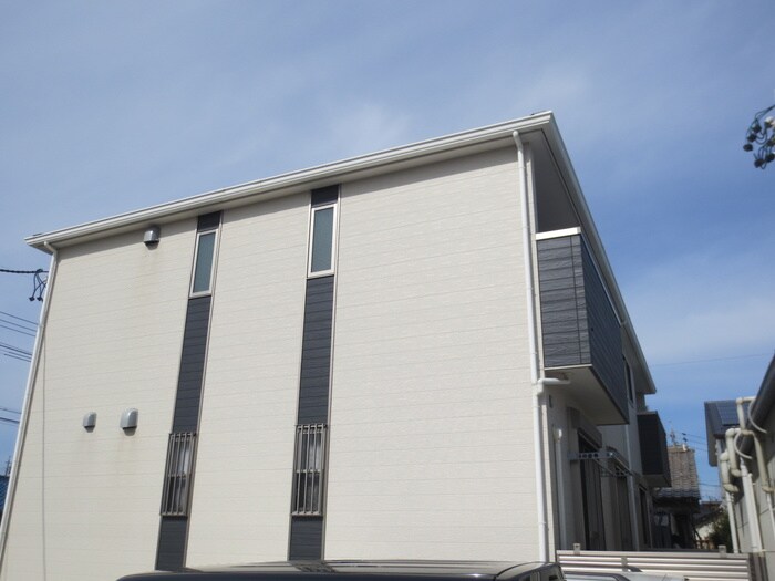 クレナタの物件外観写真