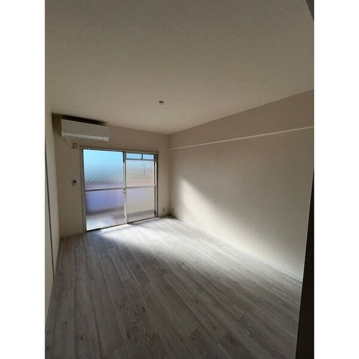 物件内観写真14　(居室)